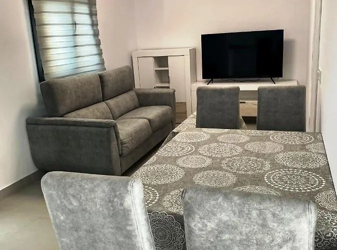 Loft Villalucia كونيل ذي لا فرونتيرا